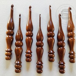 Wood Crochet Ergonomic Soft Grip Hook Set of 7