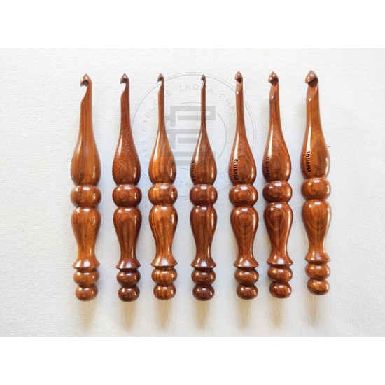 Wood Crochet Ergonomic Soft Grip Hook Set of 7